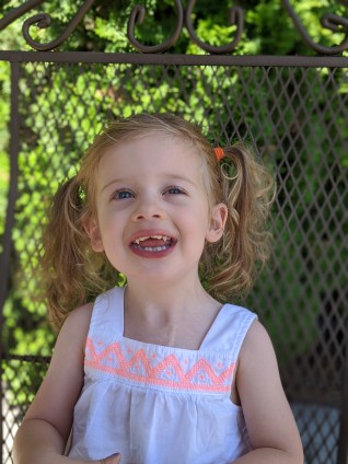 00100lrPORTRAIT_00100_BURST20200706131111275_COVER